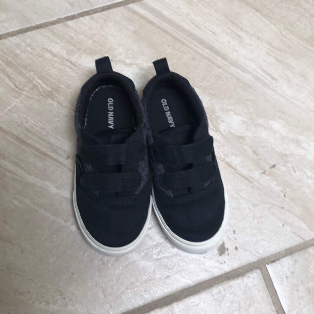 Toddler shoes
